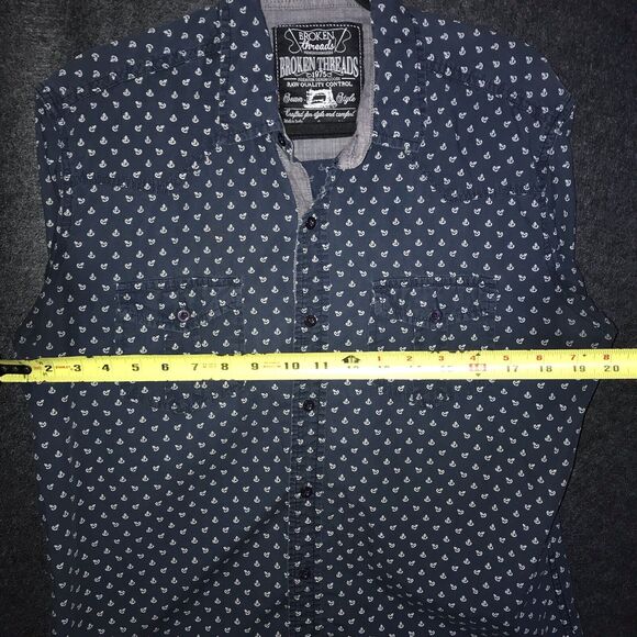 Broken Threads Mens Large Blue Navy‎ Sailor Anchor Button Up Shirt Short Sleeve - Picture 6 of 9